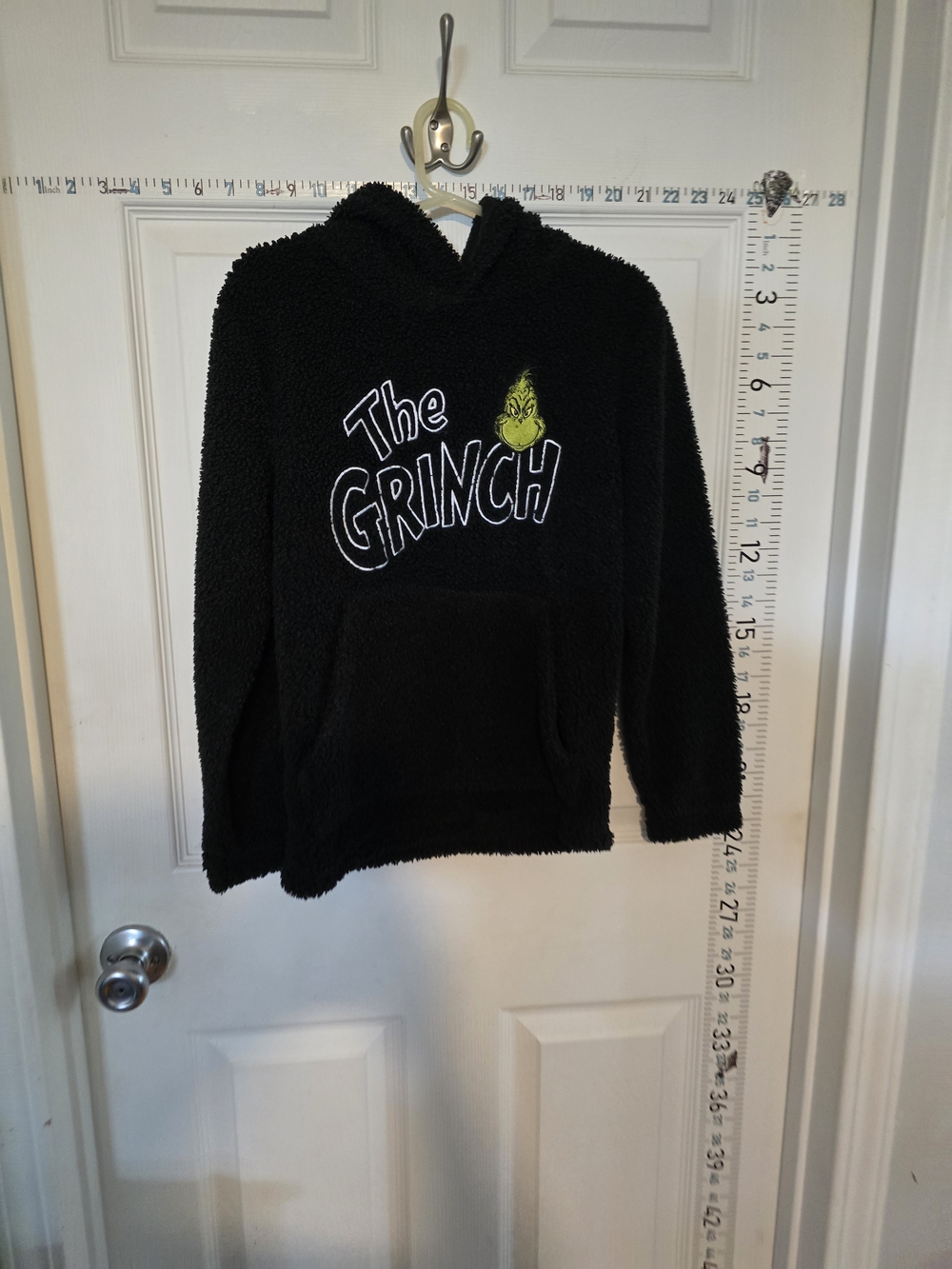 The Grinch Cozy Fleece Hoodie Sweater - Black